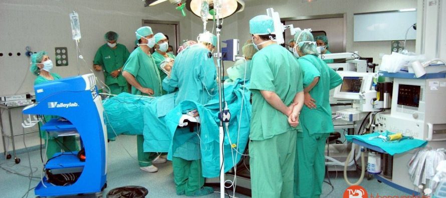 La lista de espera quirúrgica del segundo trimestre desciende un 15%