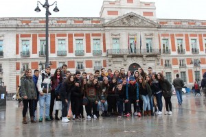 Grupo de alumnos en la Puerta del Sol