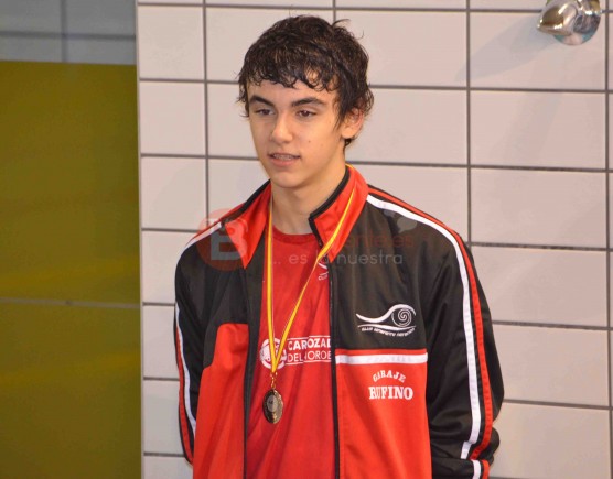 Iván Romero con la medalla de Oro