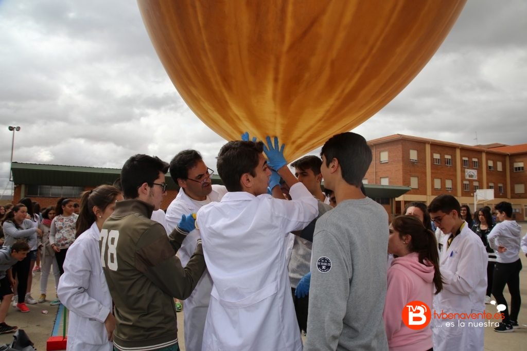 lanzamiento globo virgen de la vega
